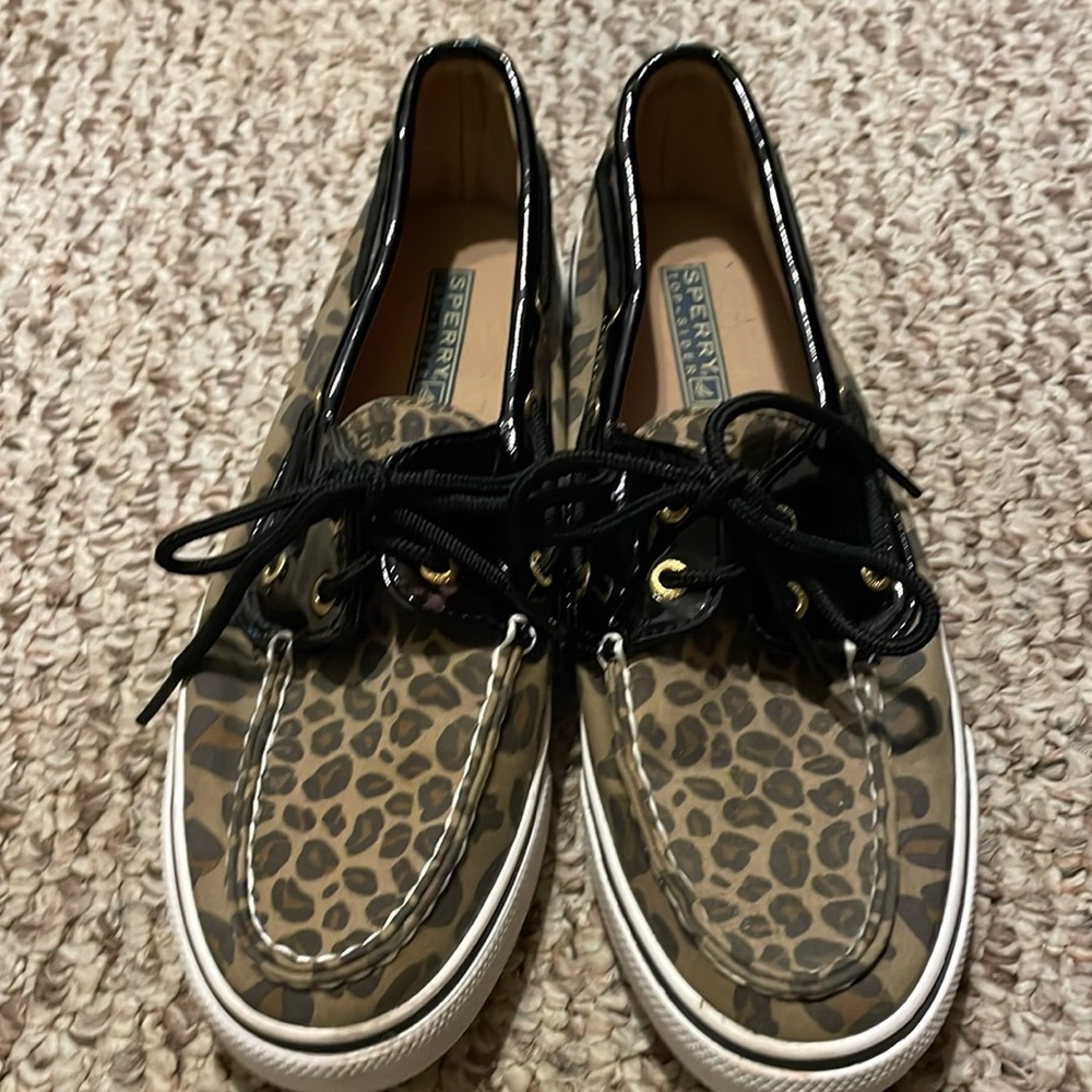 Sperry Women's Pier Wave Lace to Toe Sneaker, Animal Print